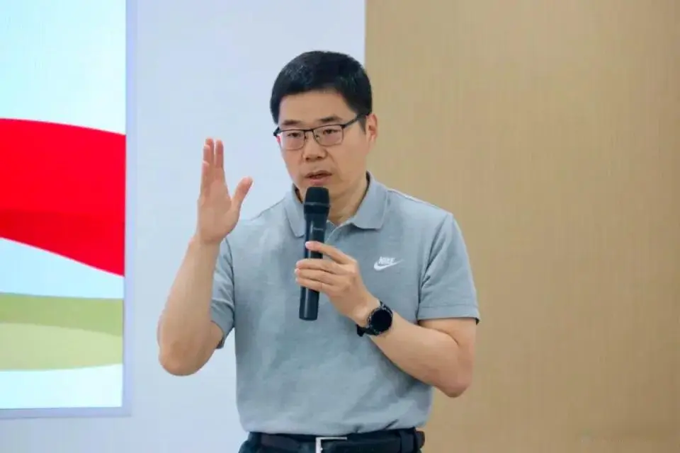 entit, 会副主席杨
