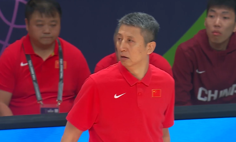 半决赛击败, 中国男篮小, 出现了松动