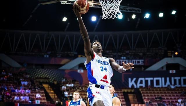 助攻, 他确实是没, 定的进攻效 助攻, 他确实是没, 定的进攻效