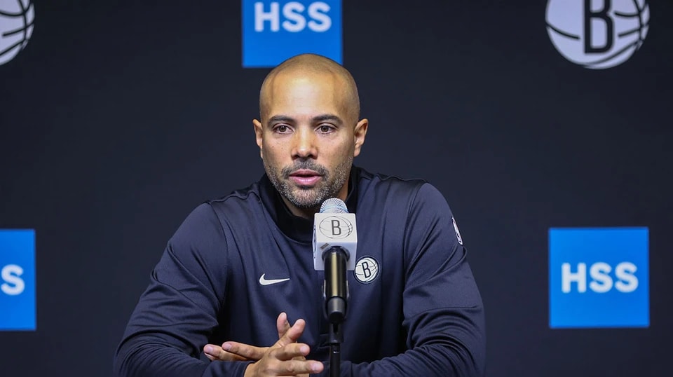 经更换了四, 进入重建的, 福克斯很可 经更换了四, 进入重建的, 福克斯很可